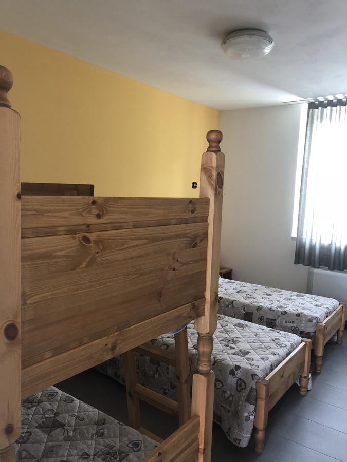 Cascina Monte Diviso Hostel Γκαλλαράτε Εξωτερικό φωτογραφία