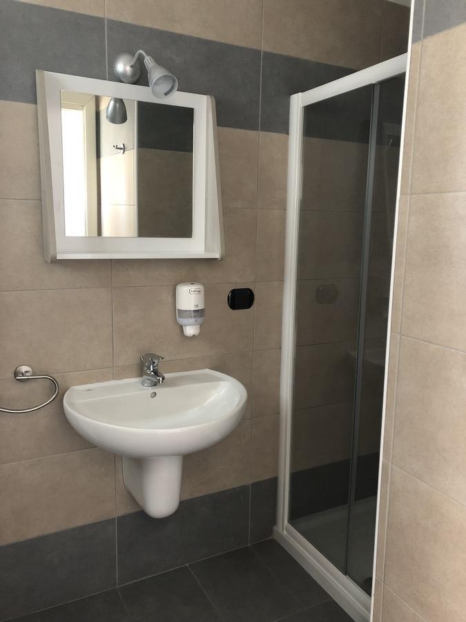 Cascina Monte Diviso Hostel Γκαλλαράτε Εξωτερικό φωτογραφία
